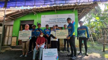 PLN Frees Free Electricity Connection Fees For 100 Poor Families In Bantul
