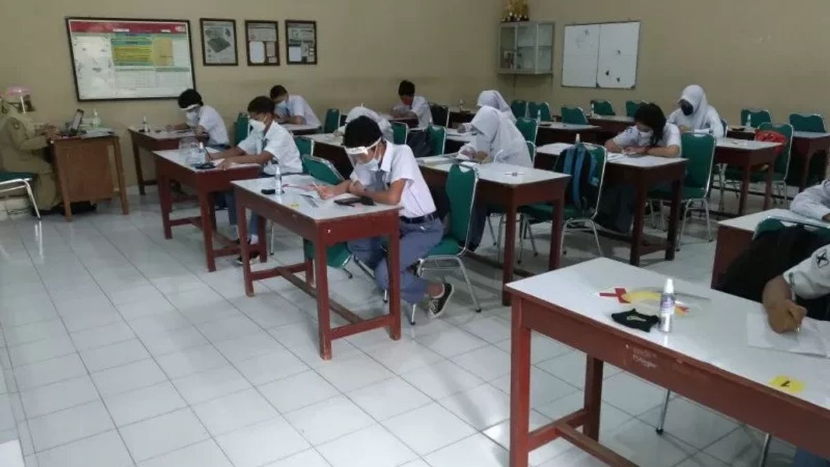 Wacana Gubernur Viktor Laiskodat Sekolah Di NTT Masuk Jam 5 Pagi, Ombudsman Pertanyakan Urgensinya