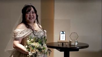 AI-based love: Japanese women marry their dream virtual partner