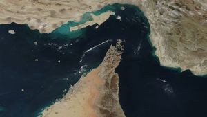 Iran Perketat Lintasan Selat Hormuz, Tiga WNI Masih Hilang di Tengah Konflik