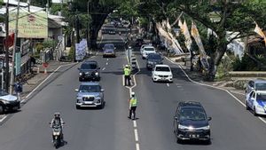 Arus Kendaraan Padat dari Malang, Polisi Terapkan One Way ke Kota Wisata Batu