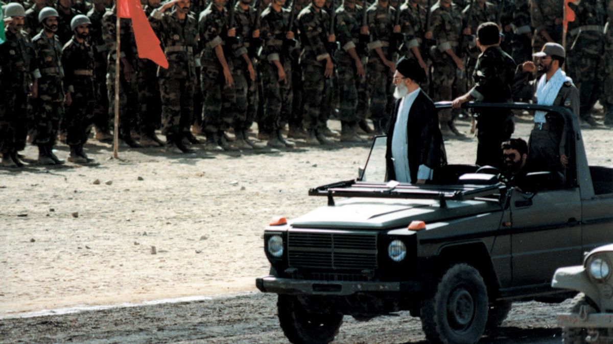 Ayatollah Ali Khamenei Tunjuk Kepala Angkatan Bersenjata Iran dan Komandan IRGC Baru