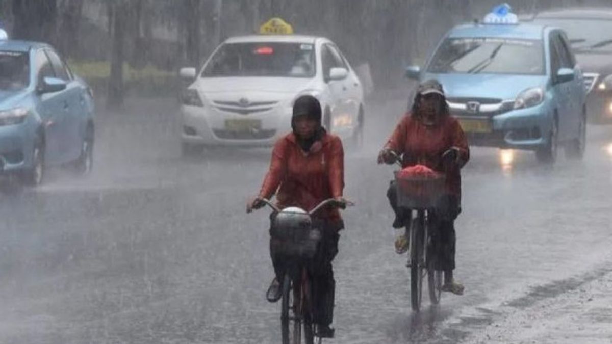Heru Budi invite la communauté DKI Jakarta à maintenir la santé au milieu des conditions météorologiques extrêmes pendant le Ramadan 2024