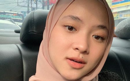 Heboh Nissa Sabyan Elus Perut dan Disebut Hamil, Netizen Ungkap Fakta Lain