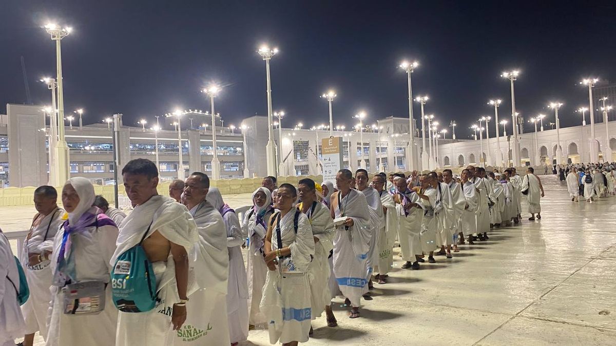Seluruh Jemaah Haji Indonesia Sudah di Saudi, Kemenhaj Fokus Benahi Armuzna