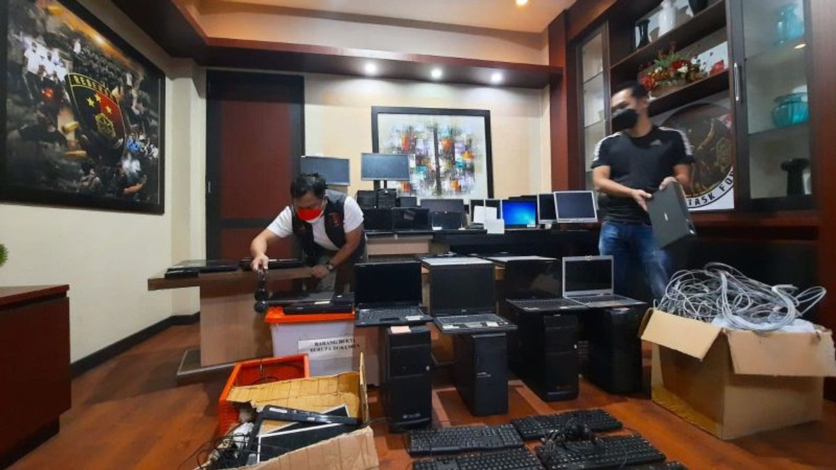 West Kalimantan Police Raids Illegal Online Loan Offices In Pontianak