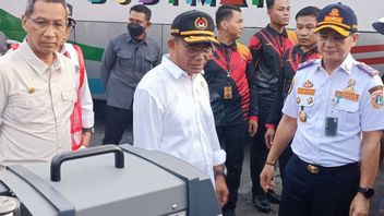 Acting Governor Heru Checks Infrastructure Readiness For Homecoming Flow At Kampung Rambutan Terminal