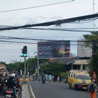 Leher Pemotor Tersangkut Kabel Udara Semrawut di Karang Tengah Tangerang, Provider Kena Tegur