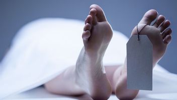 殺人被害者とされるデポックの女性が、服と縛られた手なしで死んでいるのが発見された