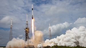 Terjadi Malfungsi Saat Peluncuran, FAA Larang Roket Falcon 9 untuk Terbang 