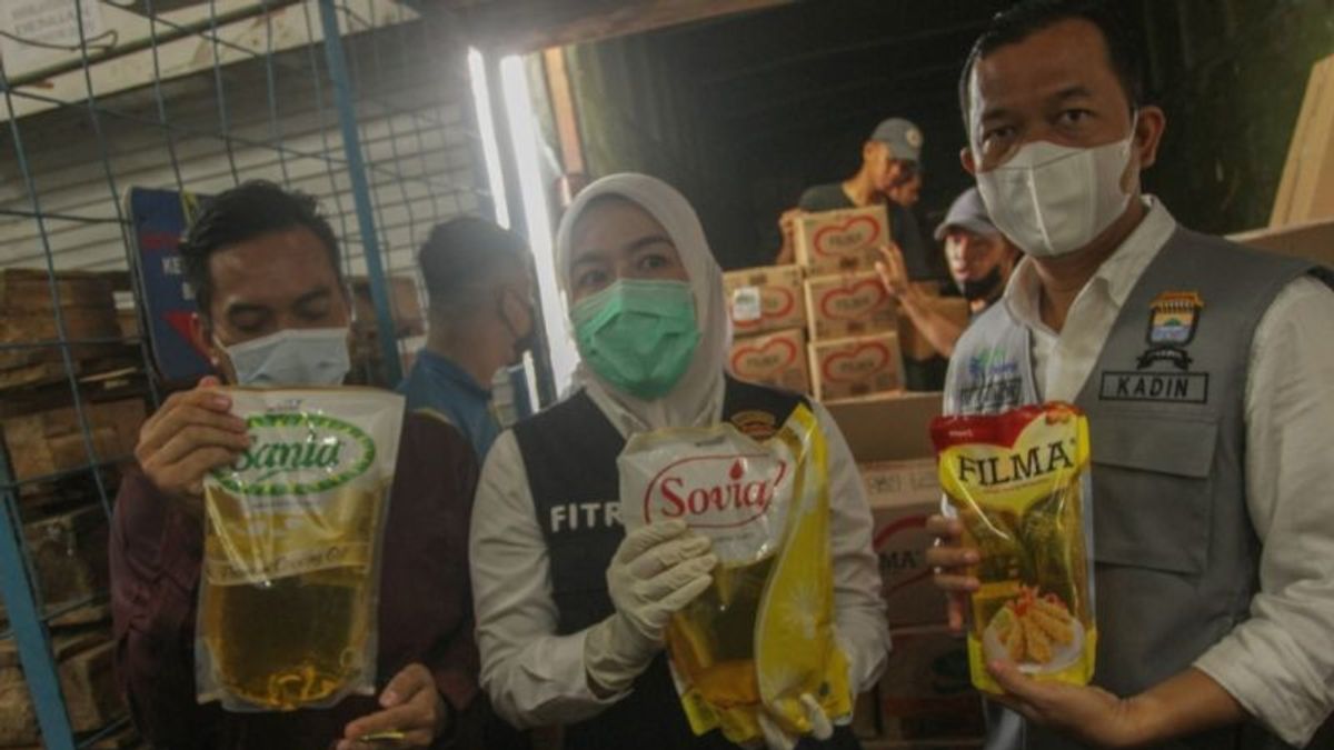 Ketahuan! Supermarket Timbun Minyak Goreng saat Sidak Dinas Perdagangan Palembang