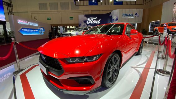 Ford Mustang Mejeng di GJAW, Segera Meluncur di Indonesia?