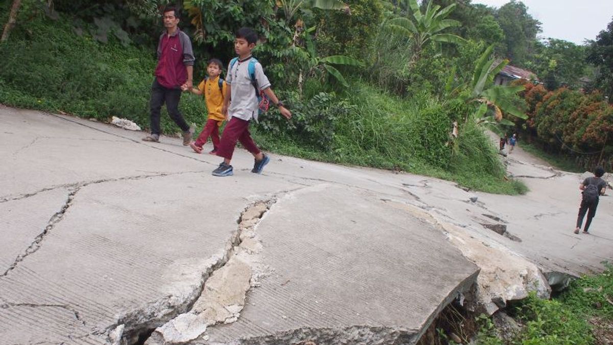 Pemkab Bogor Segera Cairkan Dana Sewa Rumah untuk Korban Pergeseran Tanah 