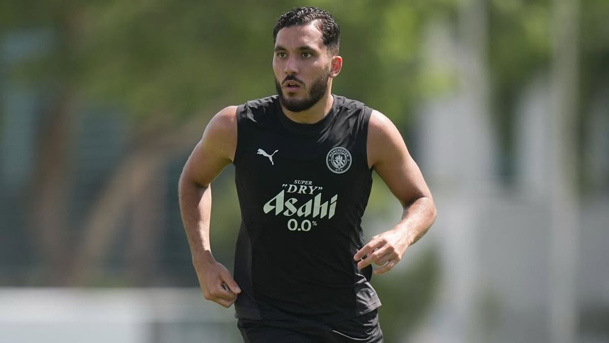 Rayan Cherki Targets The Ballon D'Or After Officially Becoming A Manchester City Player