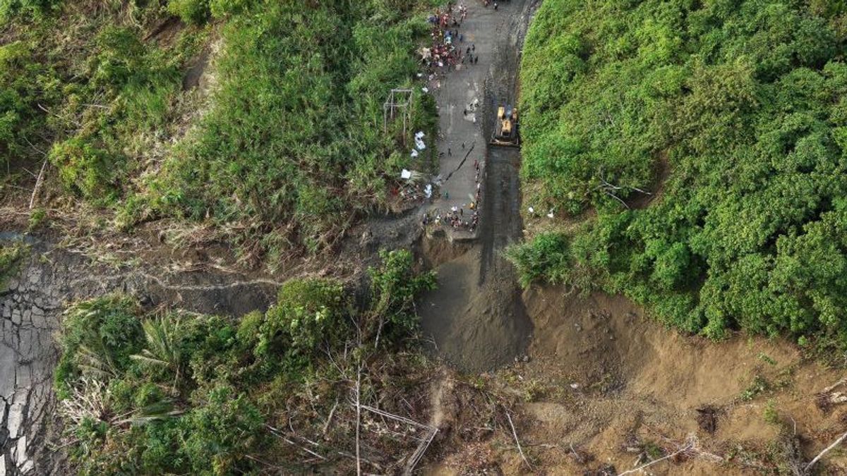 トランス・パプア・ヤティ・マメブラモ・ルートは土砂崩れで断絶、BBPJNが対応