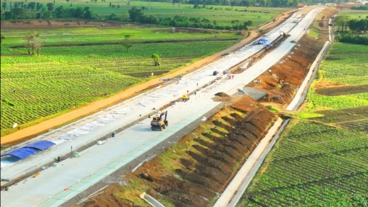 المرحلة 1 من طريق probowangi Toll Road مستهدفة في ديسمبر 2024 ، هكذا هو التقدم