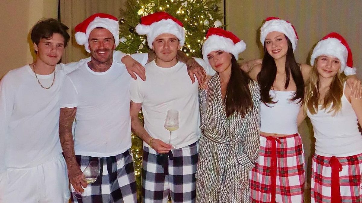 Viral Video Perayaan Natal Keluarga David Beckham, Victoria Beberes Sampah