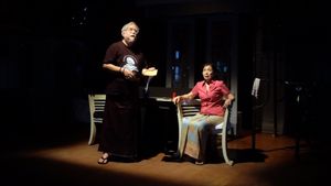 Interesting Generation Cross Duet, Slamet Rahardjo And Reza Rahadian Unite In The Performance Of The Dag Dig Dug Theater