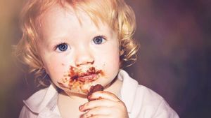 子供は何歳でチョコレートを食べることができますか?ここで答えを確認してください