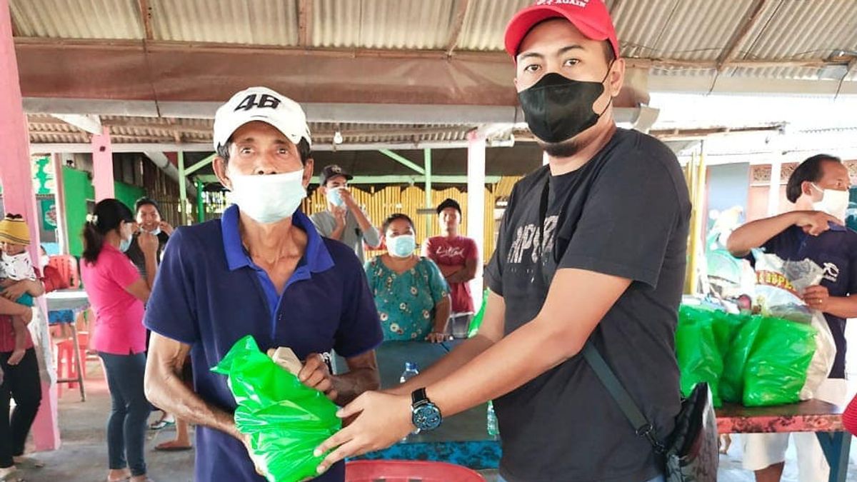 AkuForBali, Upaya Pasutri di Bali Bagi-bagi Makanan hingga Sembako ke Warga Terdampak Pandemi