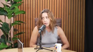 Aubrey Plaza Cerita Hadapi Duka Usai Suami Bunuh Diri