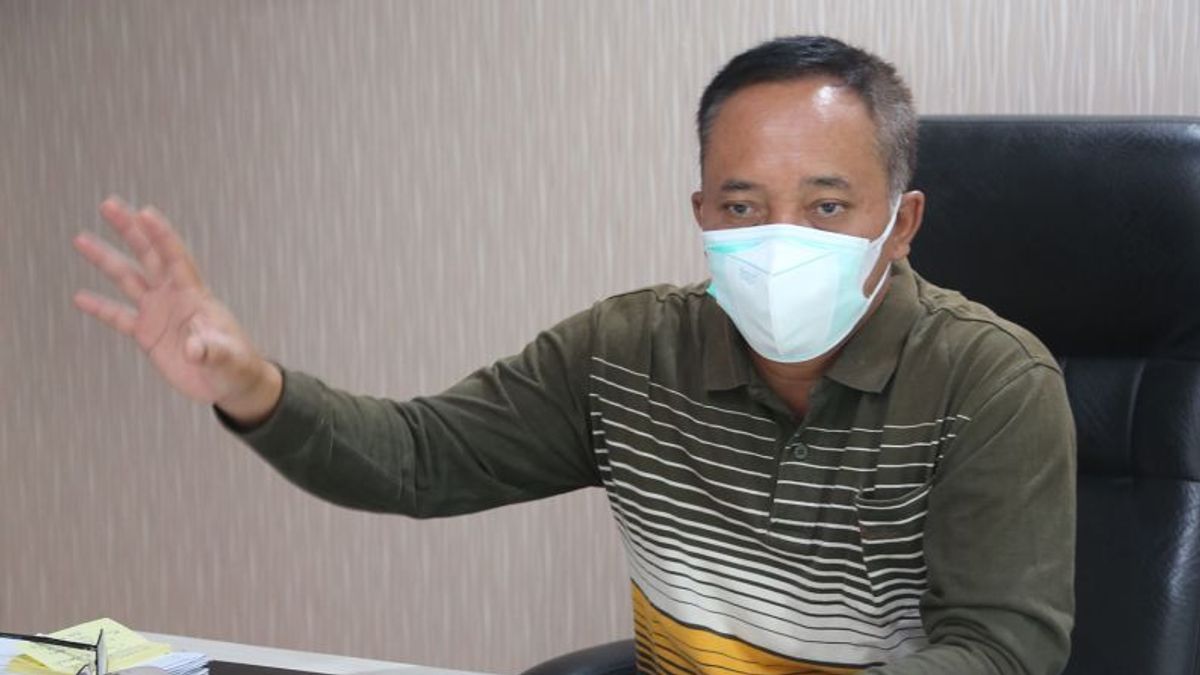 Des Milliers De Travailleurs D’usines De Cigarettes à Surabaya Obtiennent Le BLT Du Partage Des Revenus D’accise