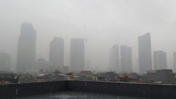 警戒、BMKGはジャカルタの3つの地域で雨と雷を予想