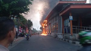 Korsleting Pada Charging Attaction yang Menyebabkan Halte TransJakarta Tendean Terbakar