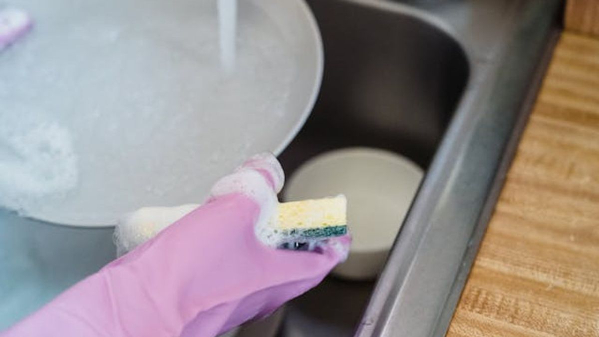 5 Tips To Clean Dishes Sponsors To Avoid Bacteria