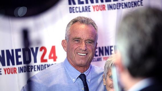 Robert F Kennedy Jr., un militant anti-vaccin qui est devenu le premier ministre des Affaires étrangères des États-Unis