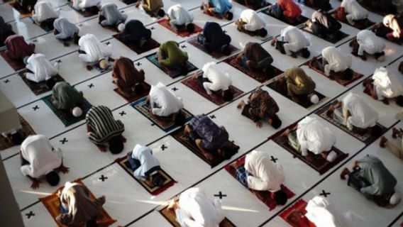 Kasus Baru COVID-19 Rekor Terus, Muhammadiyah Tak Rekomendasikan Salat Iduladha di Lapangan-Masjid