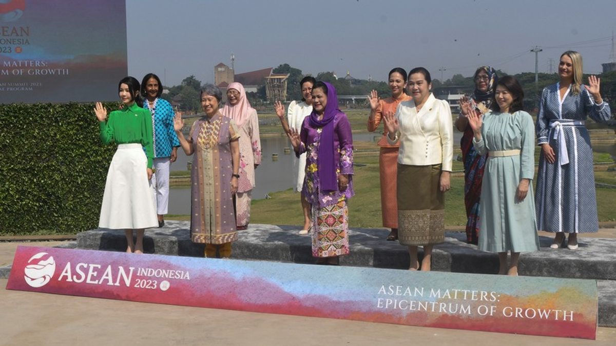 PLN UIDジャカルタラヤは、TMIIで開催される第43回ASEAN首脳会議プログラムに配偶者の支援に参加します