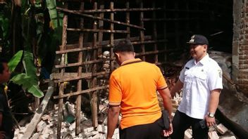 南图隆贡的7所房屋因土地移动而破裂