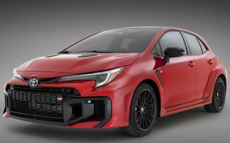 Versi Faceliftnya Baru Meluncur, Toyota Uji Jalan Pembaruan GR Corolla dengan Balutan Kamuflase