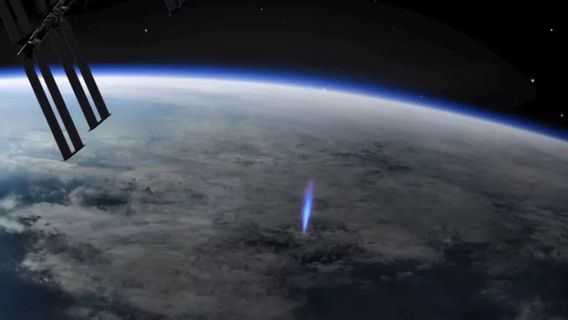 The Phenomenon Of Blue Light Shining Into The Sky, Says The European Space Agency