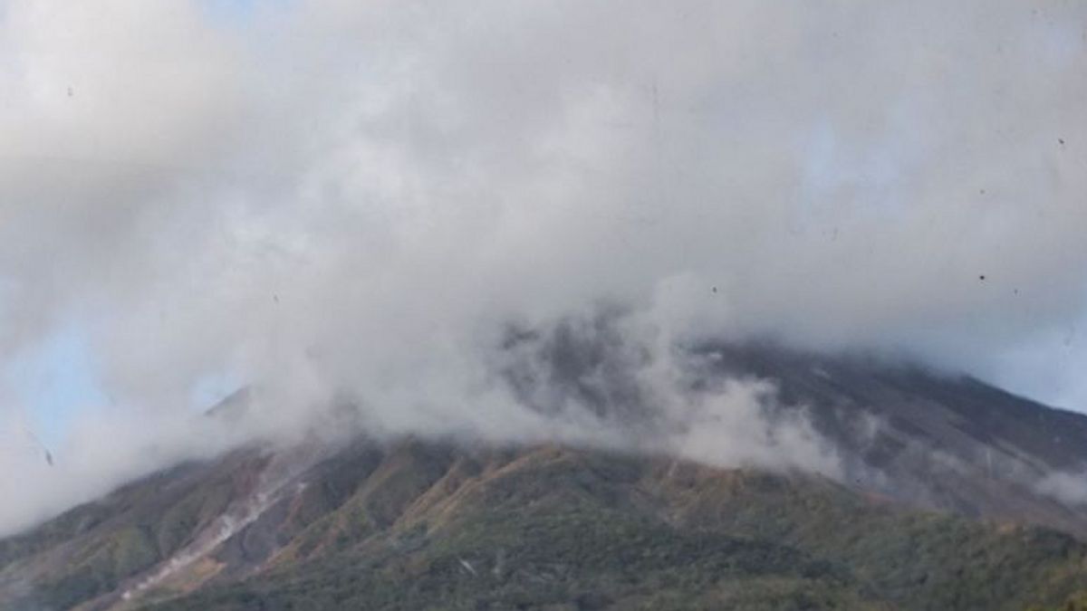 Pos PGA Rekam 29 Kali Gempa Guguran Gunung Karangetang Sulut