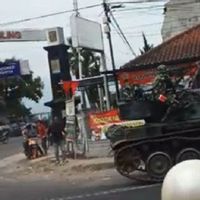 Aneh Bila Pengunggah Video Insiden Tank Tabrak Gerobak Dikenai UU ITE