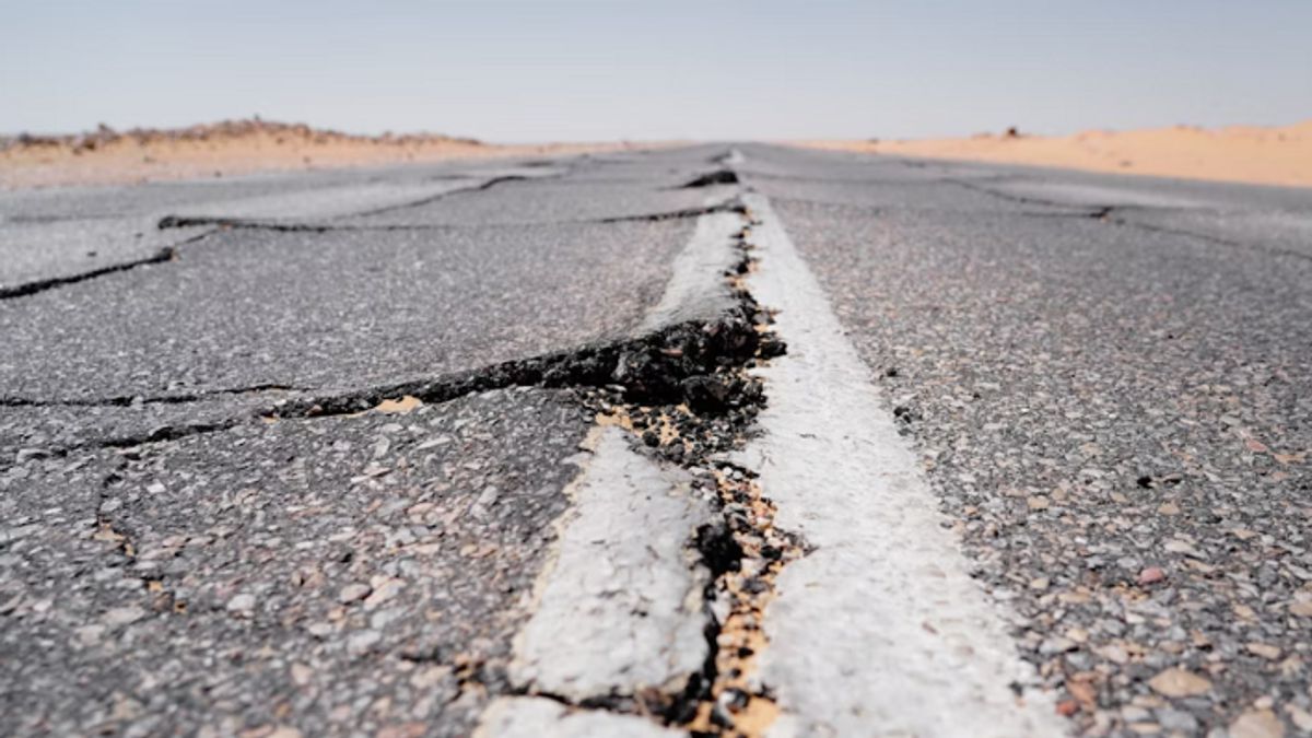 What Do You Do When An Earthquake Occurs While Driving A Car?