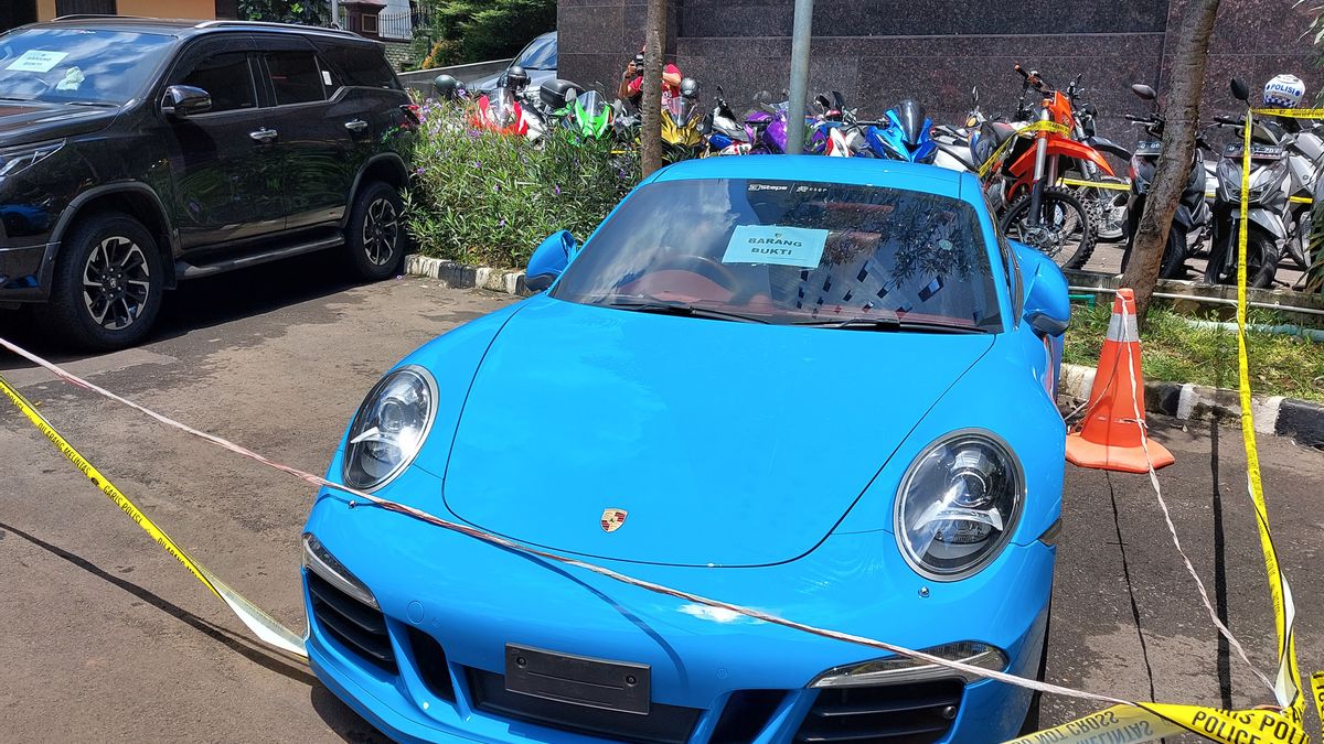 Deretan Kendaraan Mewah Doni Salmanan Diduga Hasil TPPU Quotex, Ada Porsche 911 Carrera Dibeli Rp4 Miliar