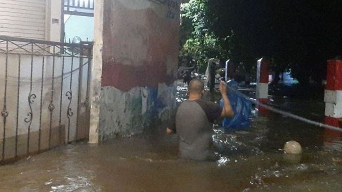 Anies Baswedan Pamer Keberhasilan Kinerja di Surabaya, Gun Romli PSI Heran Gubernur Tinggalkan Jakarta dalam Kondisi Banjir