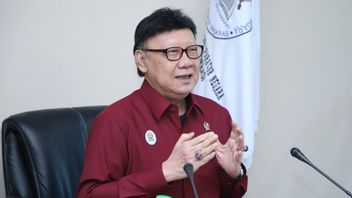 Catat! Menteri PANRB Tjahjo Kumolo Larang PNS Jadi Anggota FPI