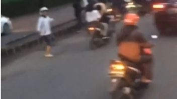 مترو بولدا جايا يطارد مرتكبي إلقاء الحجارة في حافلة بيرسيس سولو في تانجيرانج