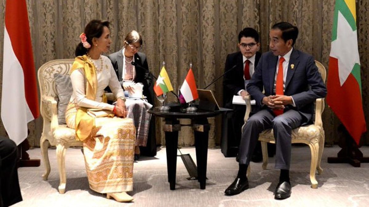 Pimpinan Myanmar Aung San Suu Kyi Batalkan Kampanye Pertamanya karena Pandemi