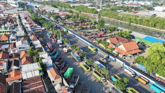 Pelindo 3 Jamin Kelancaran Layanan di Pelabuhan Tanjung Perak saat Libur Waisak