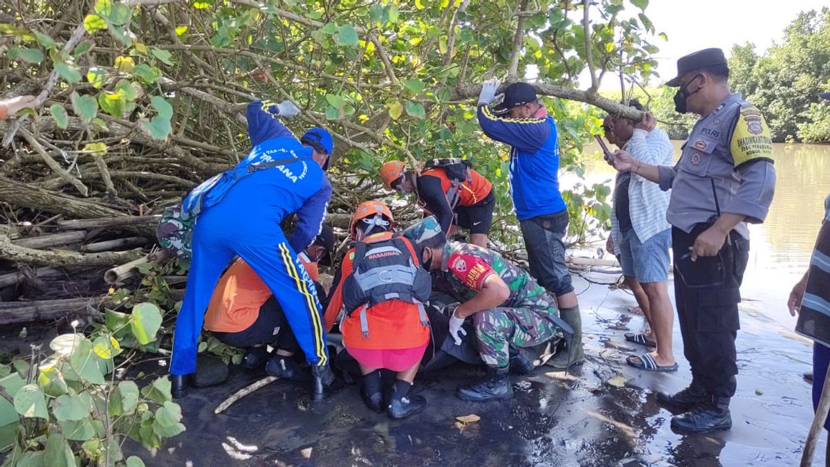 塔巴南失踪的农民被发现被红树林树根缠住的死亡