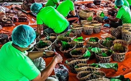 Ramah Lingkungan, Pemprov DKI Imbau Bagikan Daging Kurban Pakai Besek Bambu, Jangan Plastik Hitam