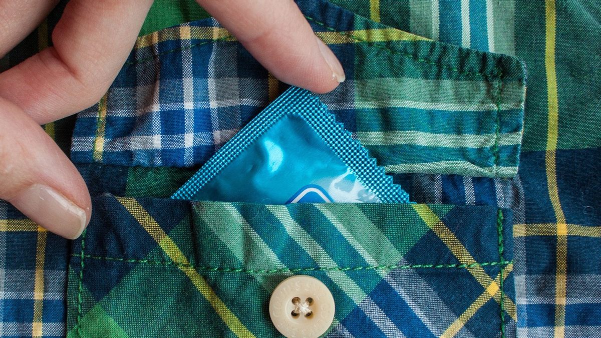 PP contraception pour les élèves, Menkes: Pour les jeunes qui se marient plus tôt