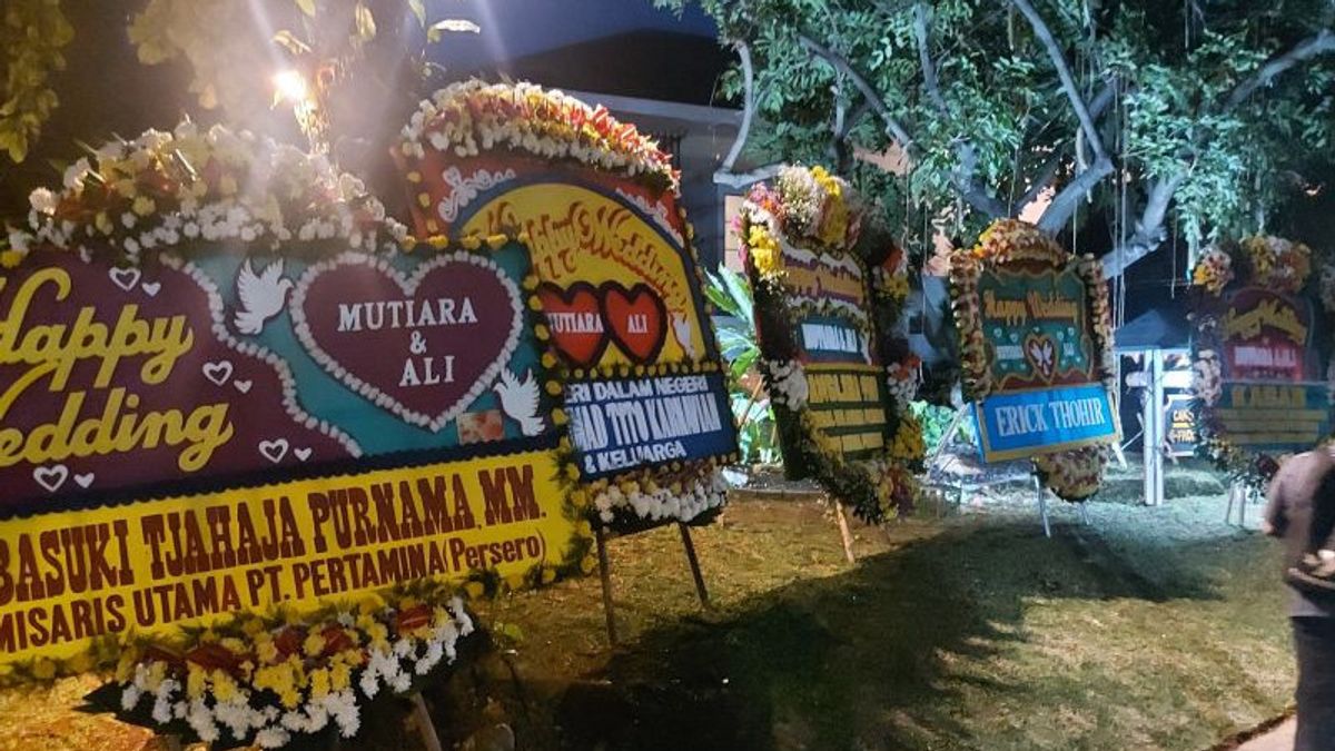 Ahok Sends Congratulations Wreaths At Princess Anies Baswedan's Wedding