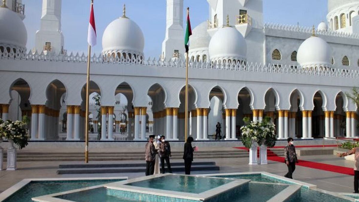 الحكومة تعد خطة تطوير مركز ثقافي منفرد متكاملة مع جامع الشيخ زايد الكبير