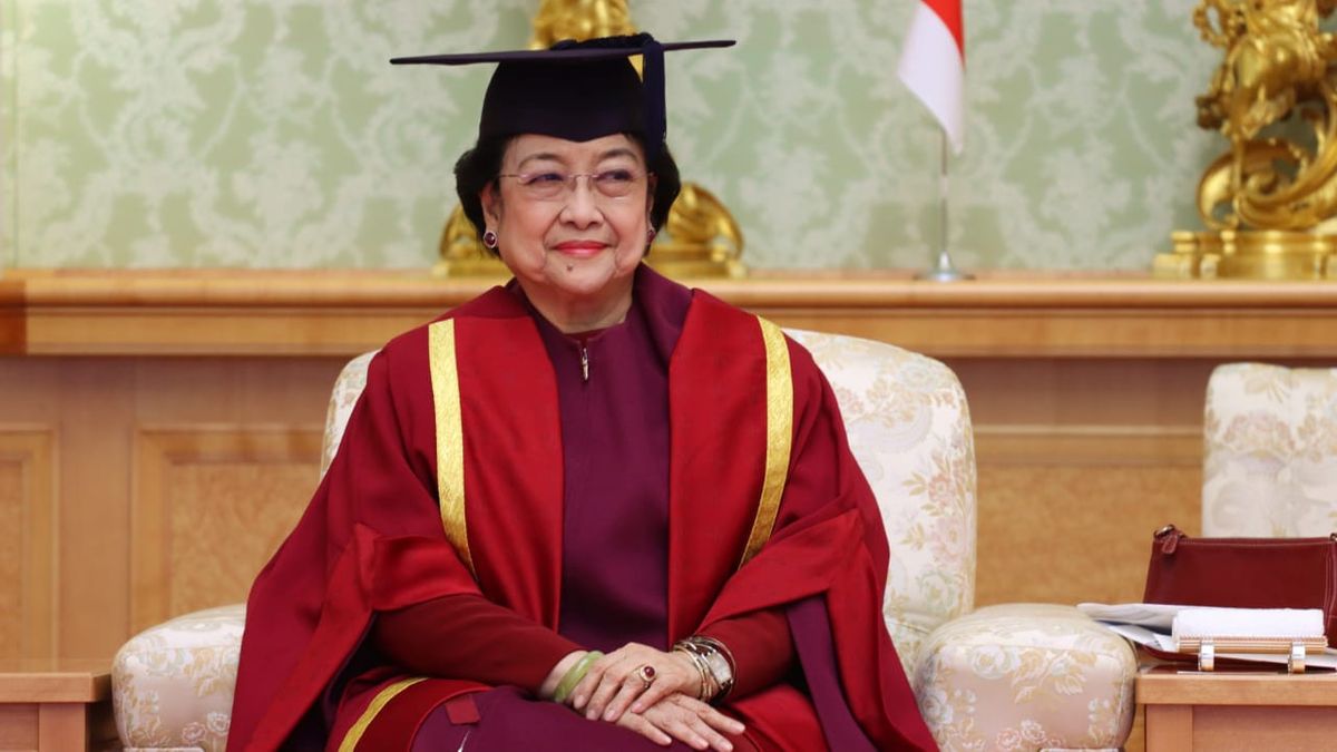 Surmontant Avec Succès Les Conflits à Poso, Ambon Aux Attentats De Bali, Megawati Remporte Le Titre De Professeur Honoraire De L’Université De La Défense